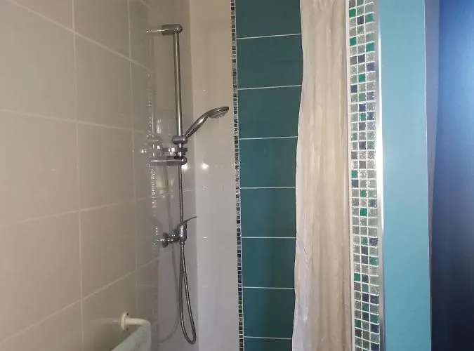 D'hote De Sauviolle 2 فندق مبيت وإفطار Frontenac (Gironde)