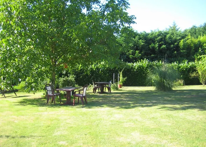 D'hote De Sauviolle 2 فندق مبيت وإفطار Frontenac (Gironde)